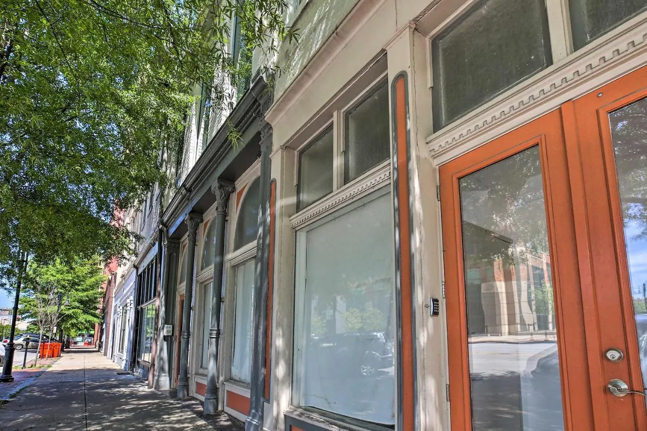 アパート Kentucky Bourbon Loft About Downtown ルイスビル 米国