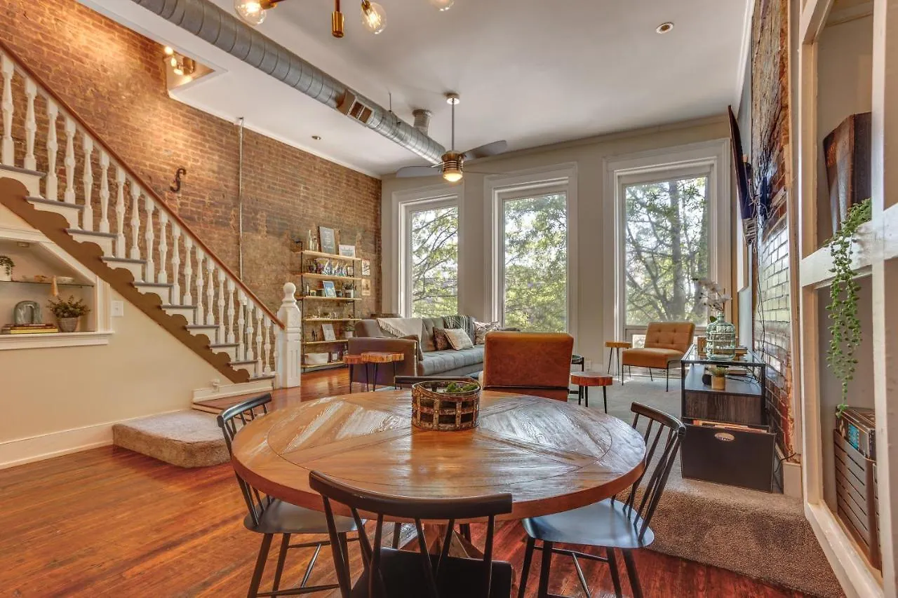 アパート Kentucky Bourbon Loft About Downtown ルイスビル
